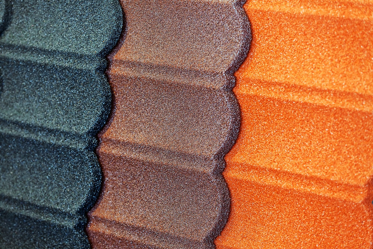 Best Shingle Colors for Homes in Minnesota